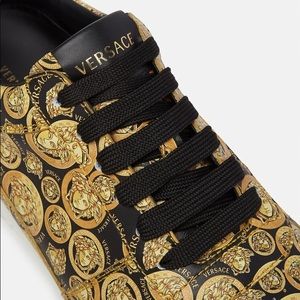 VERSACE ILUS MEDUSA AMPLIFIED PRINT SNEAKERS